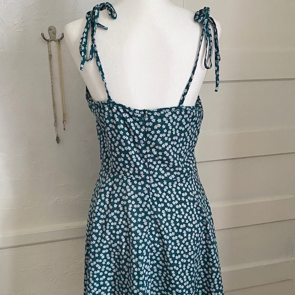 Silky Floral Mini Dress Tie Straps NWOT - Picture 5 of 6